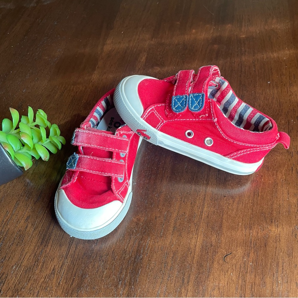 See Kai Run Stevie Red, white & Grey Sneakers Shoes Size 6.5